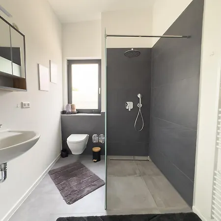 Apartman Ehrets Mit 3 Schlafzimmer *